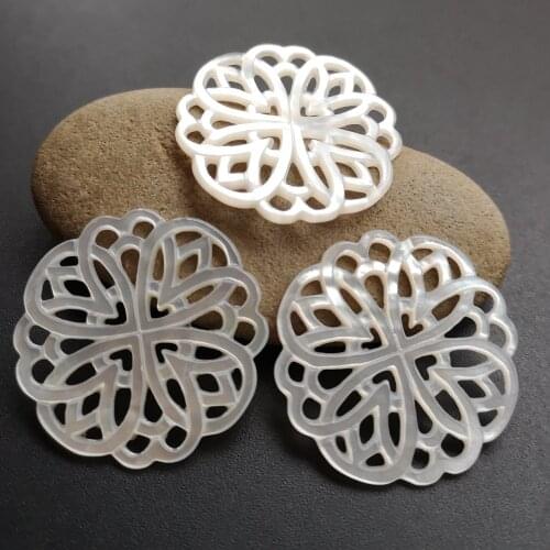 50pcs/lot 30mm 100% Real Natural Hollow Round Flower Mother of Pearl shell for DIY Jewelry Flower MOP Pearl shell for earrings