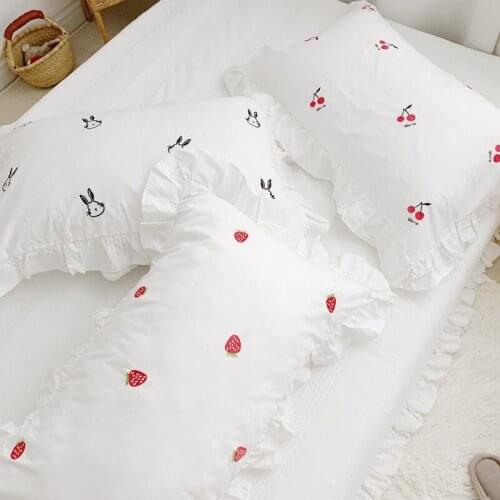 Cute Cartoon Rabbit Strawberry Embroidery Pillowcase Princess Style Lace Ruffled Pillow Cover Home Decor Single Pillow Case