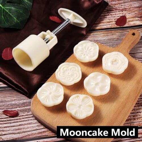 Plastic Round Flower Cake Stamps Cutter With 50g Hand Press Mould Tool Ice Skin Mooncake Maker Kitchen DIY Pastry Baking Tools