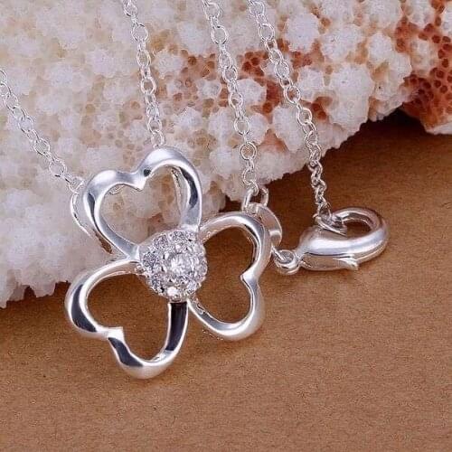 XLP241 Wholesale Silver Plated Pendants For Women Factory Price Free Shipping Fashion Jewelry Three Hearts Insets Necklaces