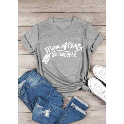 Mom Of Boys Out Numbered T-Shirt 90s fashion summer cotton tees baygirl tshirt harajuku slogan graphic shirt grunge tumblr shirt