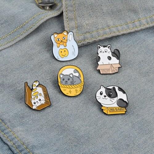 Creative Cartoon Cute Flower Cat Shape Alloy Brooch Ins Fashion Animal Backpack Badge Personality All-match Clothing Accessories