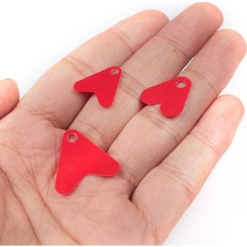 100pcs/lot Plastic Fishtail for Spinners Sequin Trout Spoon Fishing Lures Red Heart Sequins Attracting Fishes Pesca Fake Bait