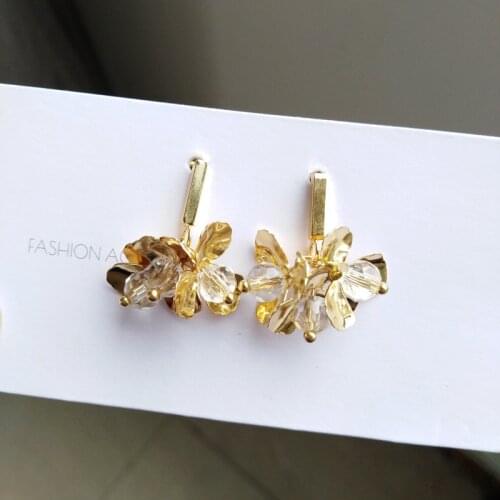 Korean Temperament Earrings Metal Simple Flowers Shiny Bright Glass Beads Small Drop Earrings Women Jewelry New