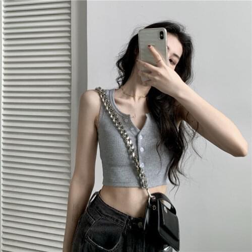 Sleeveless slim body outside wearing a short small halter top women show thin inside the bottom of the navel crop gray back tide