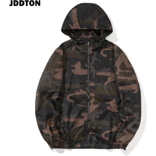 JDDTON Mens Camouflage Jackets Casual Male Loose Hoodies Bomber Windbreaker Colorblock Hip Hop Outwear Hooded Streetwear JE523