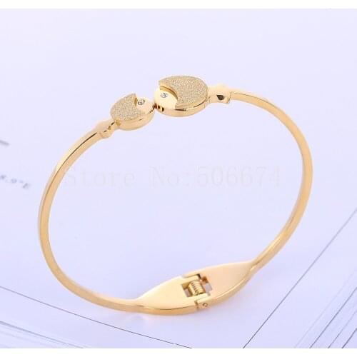 MIS JQYRIA Golden Bracelets