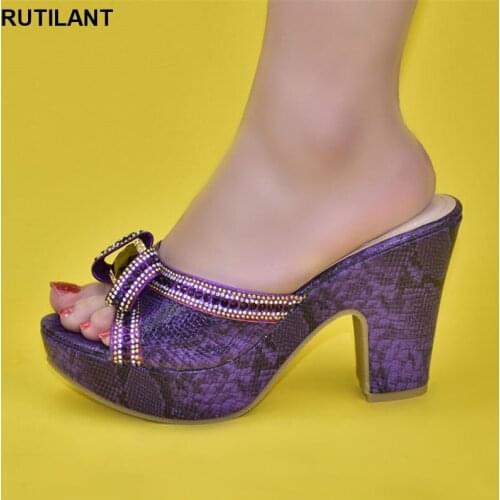 New Arrival Shoes for Wedding Women Open Toe Shoes Luxery Shoes Women Italian Women Party Pumps Decorated with Rhinestone