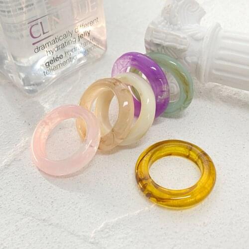 Retro Fashion Resin Rings Korean Chic Transparent Aesthetic Ring Colorful Minimalist Acrylic Ring for Women Party Jewelry Gifts