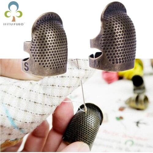1Pc Retro Handworking Sewing Thimble Finger Protector Needlework Metal Brass Sewing Thimble Sewing Tools Accessories GYH