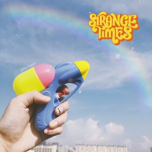 New Cute Contrast Color Nostalgic Candy Water Infusion Gun Water Gun Beach Toy for Children and Adults Mini Splashing Toys