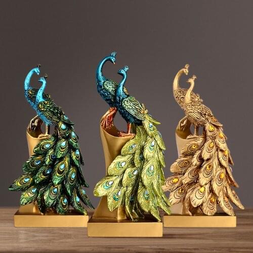 Continental luxury Peacock Couple Sculpture Resin Lovers Mascot Craft Ornament for Wedding Decoration and Valentines Day Gift