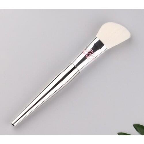 1 piece Oblique angled Blusher Makeup brushes Bronzer sculpting Make up brush cosmetic synthetic hair plastic Handle
