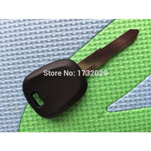 1Pcs Of New Replacement Key Case For Suzuki Transponder Shell Blank With Uncut Blade Keyless No Chip Inside No Logo Auto Parts