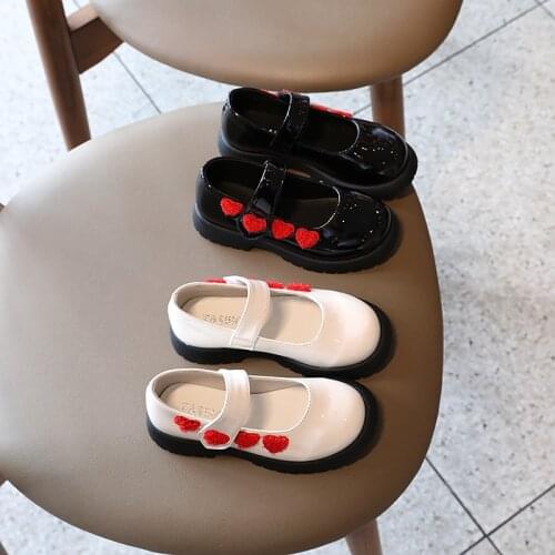 Girls Square Shoes Princess Shoes 2021 Autumn New Childrens Fashion Love Leather Shoes Soft Sole non-slip Sweet Heart 26-36
