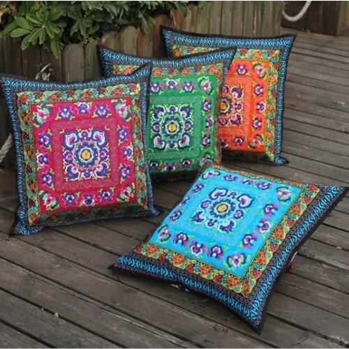 Wholesale China ethnic minority areas hand weave fabric and machine embroidery cushion Decorative Throw Pillow