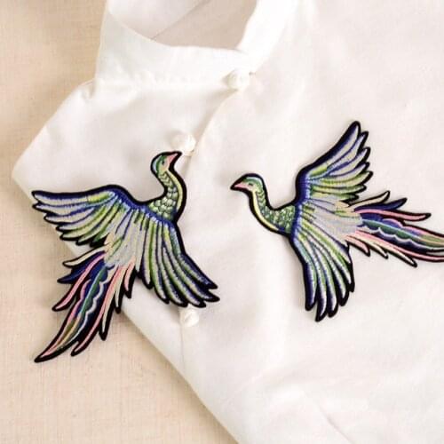 New DIY Fashion patch Embroidered bird applique With glue 1 order=1 pair