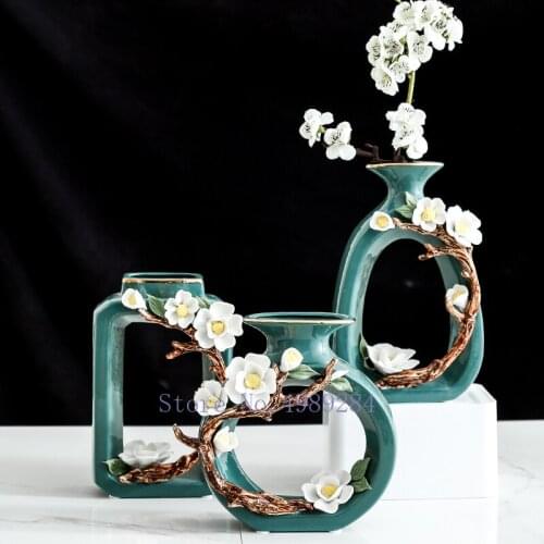 Chinese Style Ceramics Cutout Vase Embossed Flower Modern Home Desktop Flower Arrangement Hydroponics Decorative Accessories