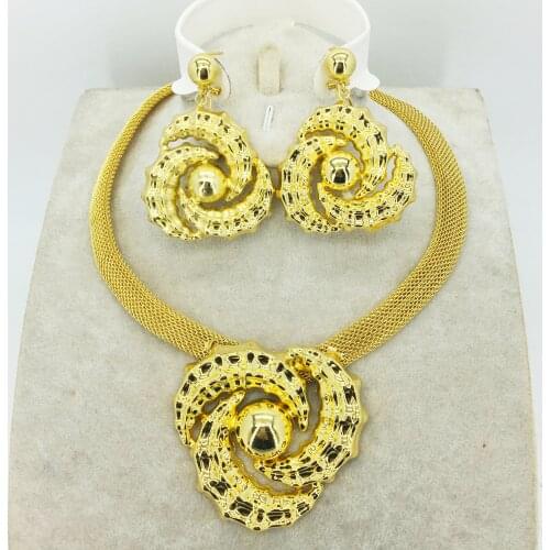Fashion Dubai gold jewelry set African bridal wedding gift for women Saudi Arabia Necklace Earrings collar jewelry