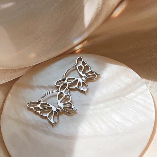 New Design Hot Sale Hollow Design Butterfly Hoop Earrings for Women Girl Christmas Gift