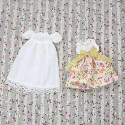 ICY DBS Blyth doll joint body clothes White and flower skirt