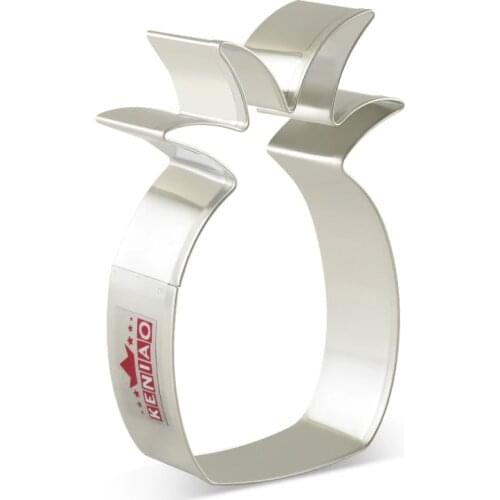 KENIAO Tropical Pineapple Cookie Cutter for Kids Fruits / Biscuit / Fondant / Pastry / Bread Cutter -6.7x10cm- Stainless Steel