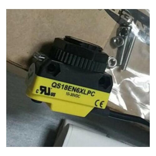 QS18EN6XLPC Photoelectric Sensor,Retroreflective Polarized,NPN,Dark-ON/Light-ON,3m,DC,Cable