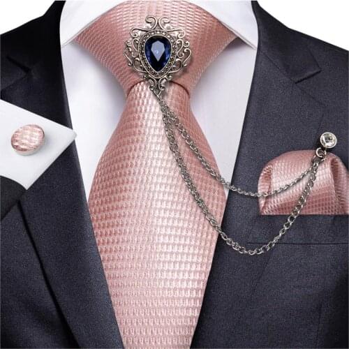 New Fashion Men Tie 8cm Pink Solid Silk Ties Pocket Square Brooch Cufflinks Set Wedding Party Necktie Shirt Accessories DiBanGu