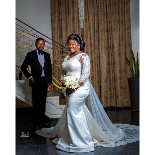 South African Lace Appliques White Mermaid Wedding Dress Sweep Train Long Sleeves Garden Bridal Gown with Train Custom Made