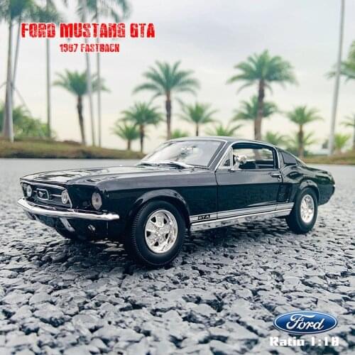 Maisto 1:18 1967 Ford Mustang GT Car Die casting Alloy Retro Car Model Classic Car Model Car Decoration Collection gift