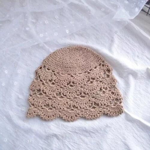 2021 New Autumn Womens Hand Knitted Retro Hollow Beret Fashion Cotton Breathable Knitted Hat One Size Fits All