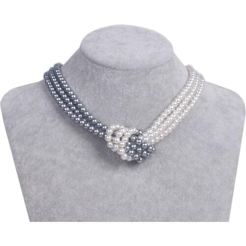 The 2018 fashion has a pearl necklace for wedding parties and New Years gifts