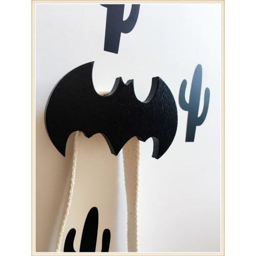 Hot sale INS Nordic style wooden bats hook Kids room Child clothing store decor Wall craft decoration Home handicraft ornament