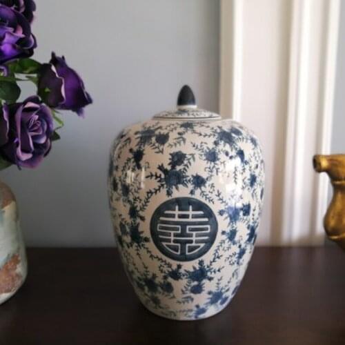 Chinese Style Model Room Soft Decoration Ceramic Storage pot Blue And White porcelain Ginger jar vase