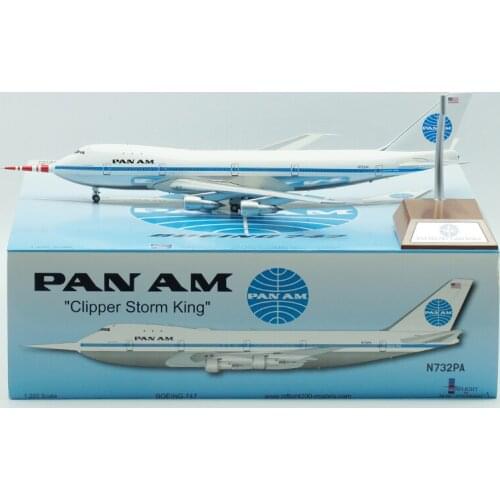 Diecast 1:200 PAN AM Airline Airplane 747 B747-100 N732PA Clipper Storm King Model Toy with Base Landing Gear Alloy Aircraft