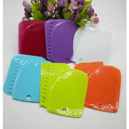 3PCS/Set Multicolor Cream Scrapers Irregular Teeth Edge Cake Smoother Butter Dough Cutter Reusable DIY Cake Decorating Supplies