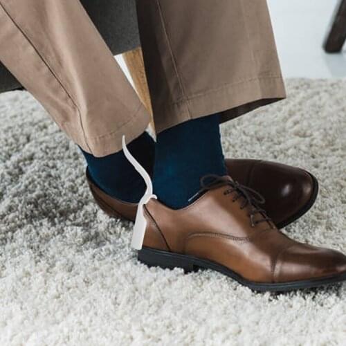 Portable Shoe Artifact Quick Shoes Lazy Shoehorn Shoe Lifter Pedal Shoe Artifact Creative Small Shoehorn Shoe Slipper