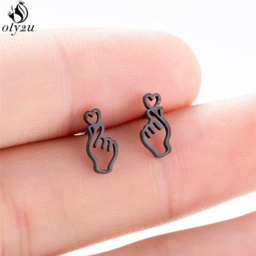 Oly2u Simple Korean Design Hollow Hand Earrings for Women Love Heart Gesture Earring Jewelry Girl Friend boucle d'oreille