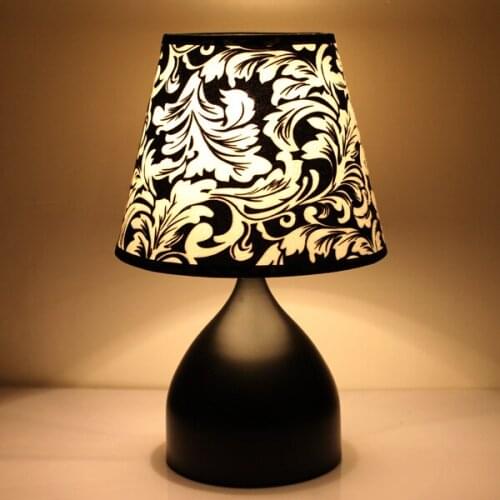 Special offer Table Lamps the modern garden style creative living room bedroom bedside lamp Home Furnishing wedding LU726262