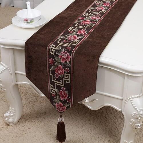 Latest Long Patchwork Lace Velvet Table Runner Wedding Christmas Banquet Table Cloth Rectangle Decorative High End Table Mat
