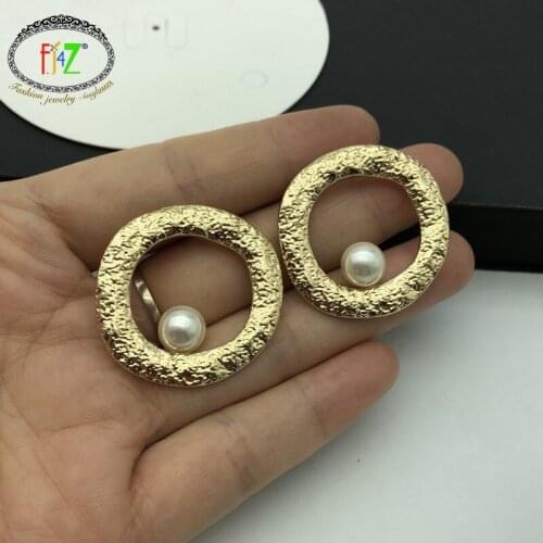 F.J4Z Women Earrings for Party Trendy Irregular Circle Earrings Simulated Pearl Earrings Club Show Dropshipping Jewelry