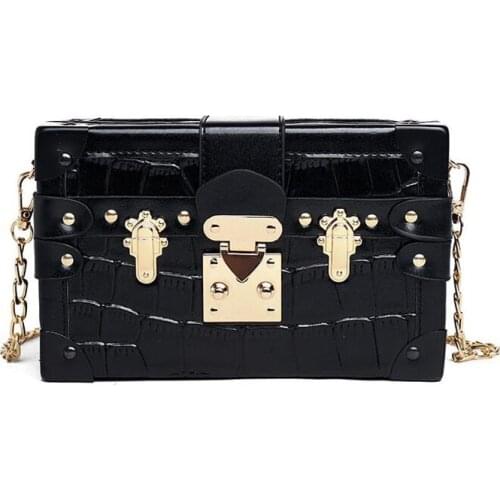 Fashion Box Ladies Shoulder Bags Rivets Fashion Women Messenger Bags Small Square Women Bag 2019 New Female Shoulder Packages