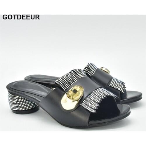 New Arrival Italian Women Wedding Shoes Decorated with Rhinestone Low-heeled Pumps Ladies Dress Shoes Slip on Pumps Women Shoes