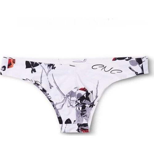 2020 Brand Mens Seamless Solid Underwear Breathable Panties Ice Silk Briefs Low Waist Comfortable Cool Transparent Gay Briefs