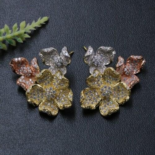 Lanyika Fashion Jewelry Graceful Blooming Flowers Cubic Zircon Earrings Stud Micro Pave Wedding Engagement Popualr Earring Gift