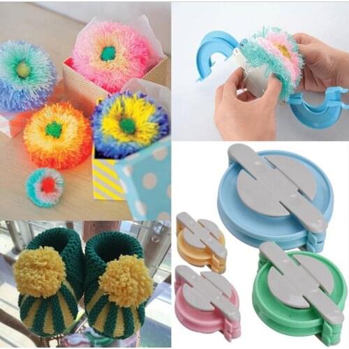 8pcs 4 Sizes pom pom maker Plastic Pompon Set Clover Fluff Ball Weaver Needle Craft Knitting Tool DIY Sewing Tools Color Random
