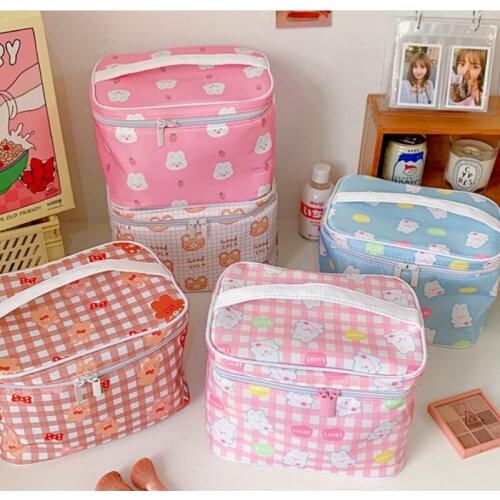 Cute Cosmetic Bag New Cartoon Animal Bear Large-Capacity Travel Portable Toilet Bag Make Up Storage Bag Portable 2021