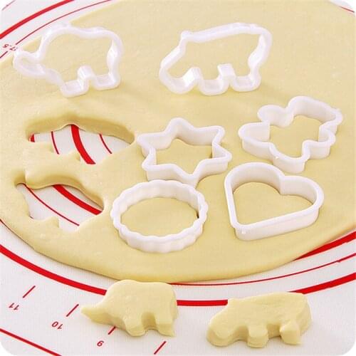 6Pcs New Stainless Steel Biscuit Mould Cartoon Animal Fondant Cake Mold DIY Sugar Craft 3D Pastry Cookie Cutters Cake Tools