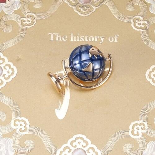 Beadsland Alloy Inlaid Rhinestone Brooch Globe Modeling Fashionable High-end Clothing Accessories Pin Woman Gift MM-891