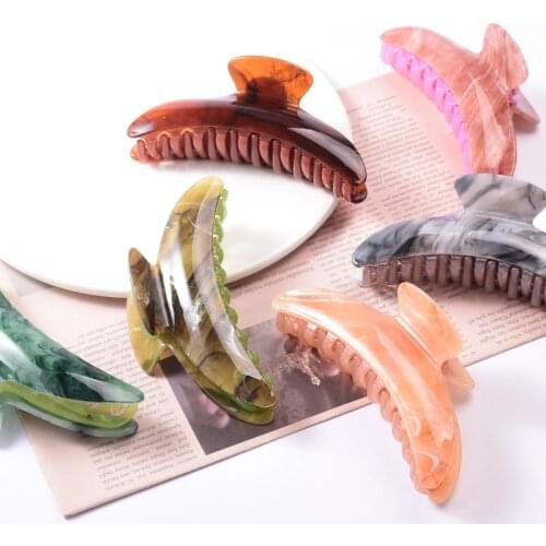 Korean Acrylic Banana Shaped Hair Claws for Women Girls Korean Style Hair Clamps Crab Hairpins Fashion Hair Accessories Headwear